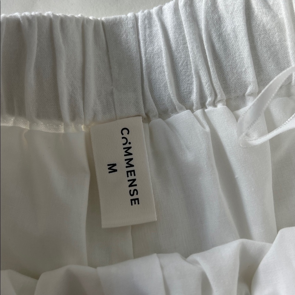COMMENSE White Cotton Ruffle Minimalist Shorts Size M - Picture 5 of 6